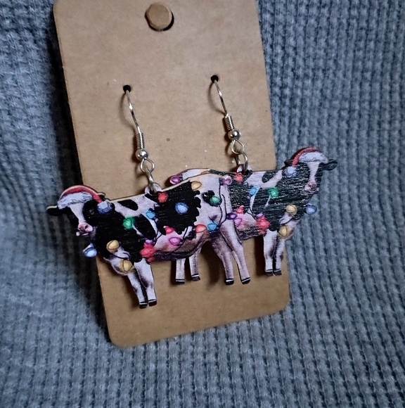 Christmas cow earrings - Picture 2 of 4